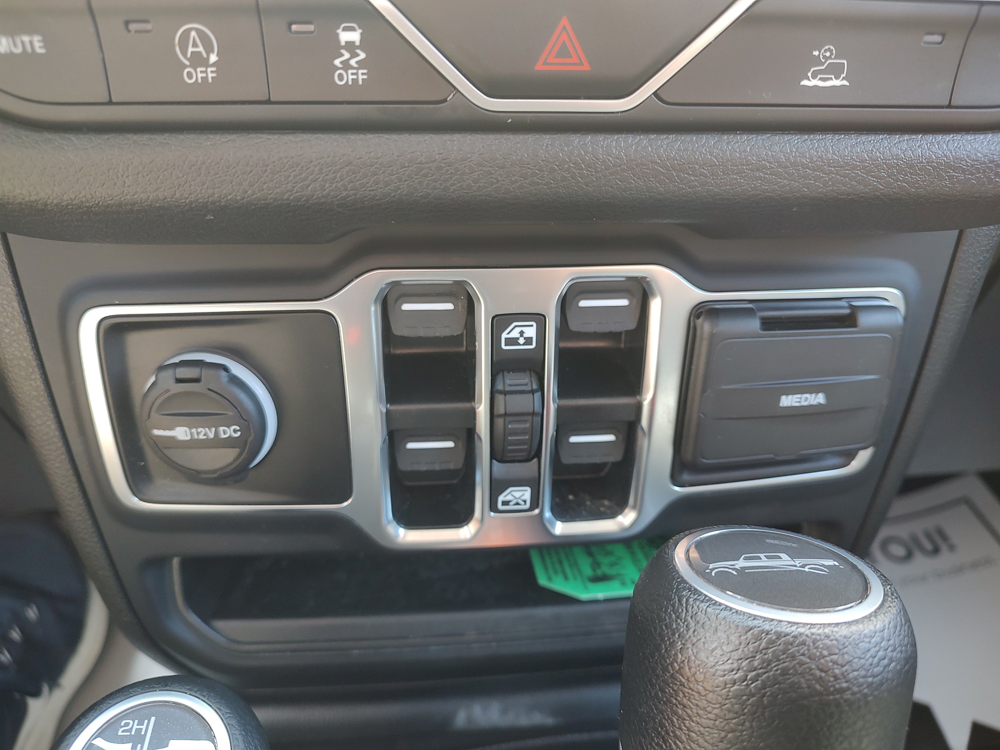 2024 Jeep Gladiator Nighthawk