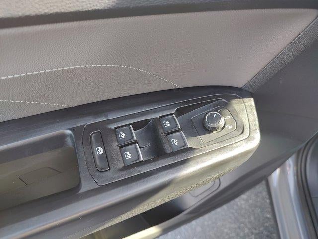2021 Volkswagen Atlas Cross Sport 3.6L V6 SE w/Technology R-Line