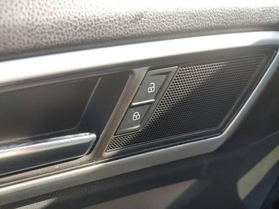 2021 Volkswagen Atlas Cross Sport 3.6L V6 SE w/Technology R-Line