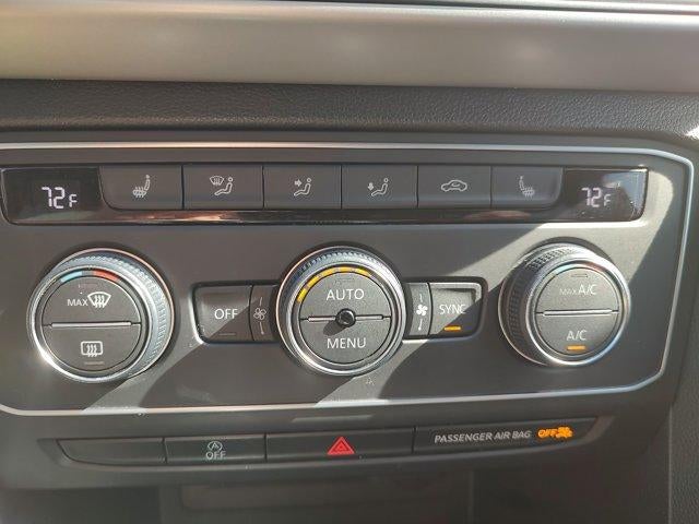 2021 Volkswagen Atlas Cross Sport 3.6L V6 SE w/Technology R-Line