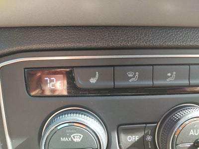 2021 Volkswagen Atlas Cross Sport 3.6L V6 SE w/Technology R-Line