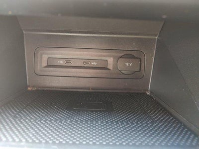 2021 Volkswagen Atlas Cross Sport 3.6L V6 SE w/Technology R-Line