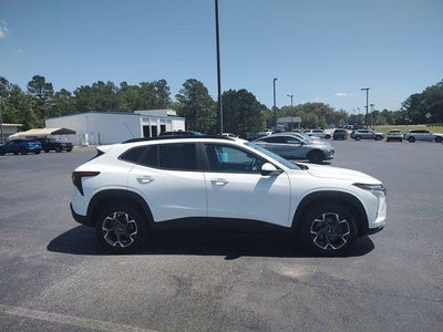 2024 Chevrolet Trax LT